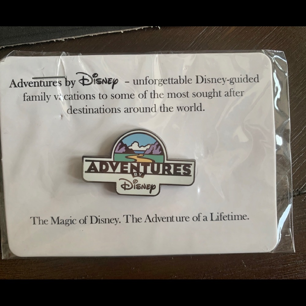 🎊2x HP🎊Adventures By Disney Collectible Trading Pin